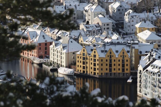Hotel Brosundet | A Michelin Keys Journey Through Norway’s Fjords Mountains and Culture | Luxury Holidays in Norway | Travel with Off The Map